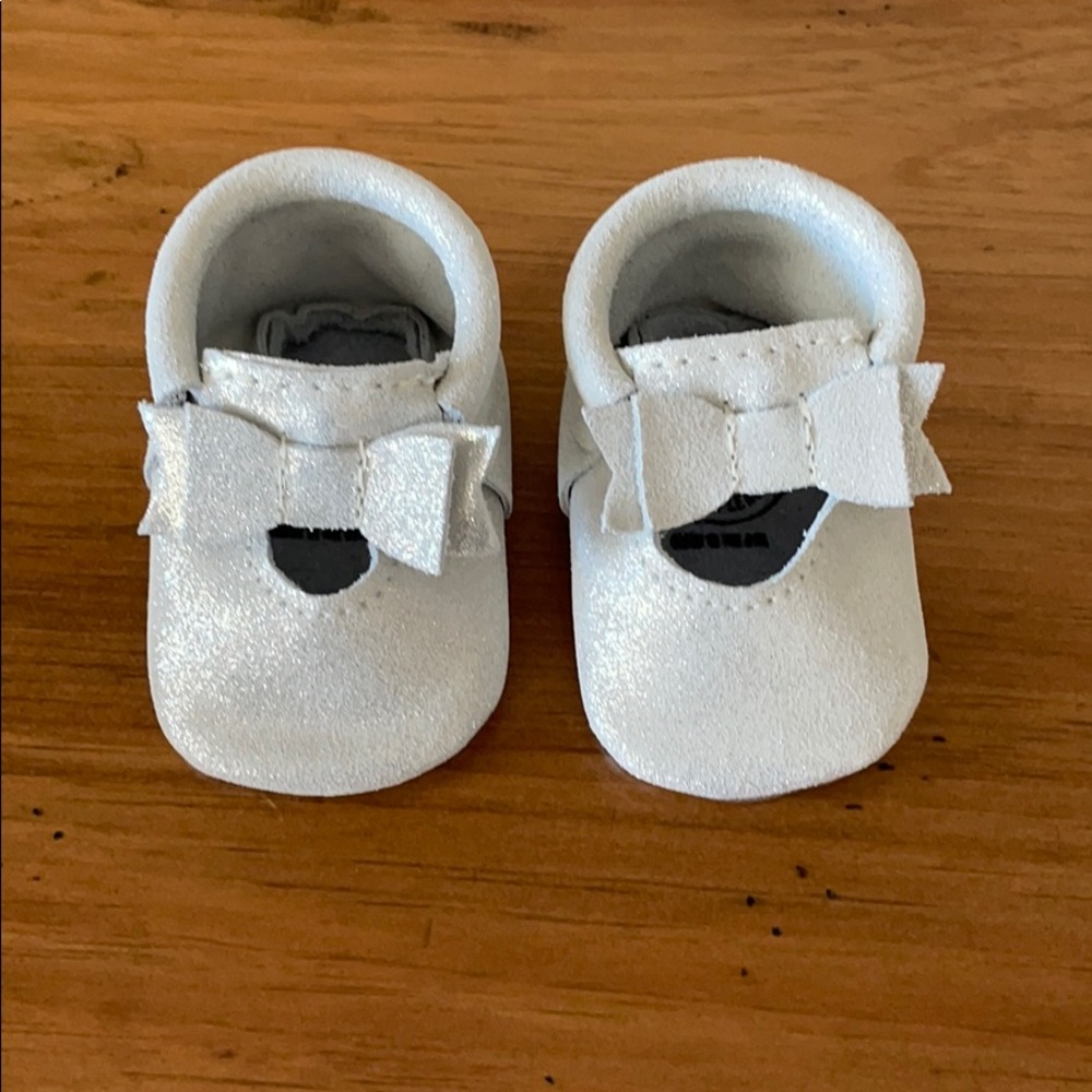 Freshly picked ballet flat bow moccasins